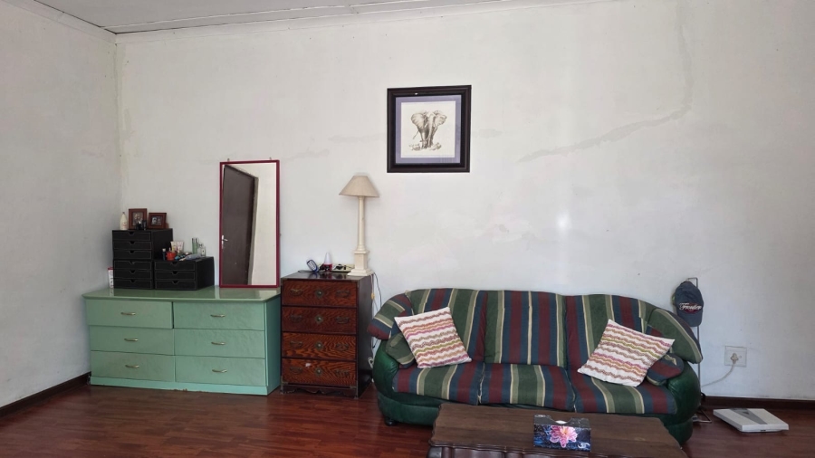 4 Bedroom Property for Sale in Summerpride Eastern Cape
